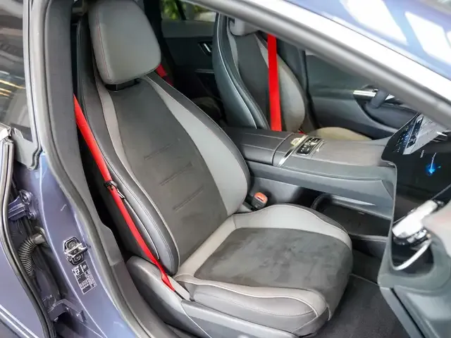 Mercedes-Benz EQE 300