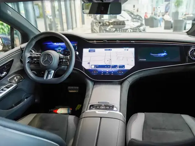 Mercedes-Benz EQE 300