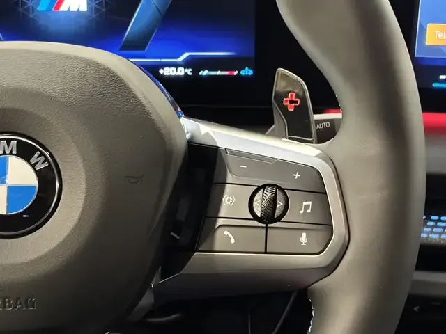 BMW 235