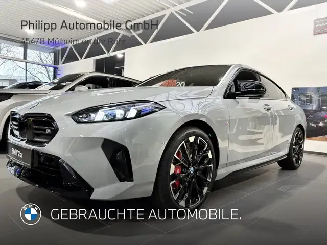 BMW 235