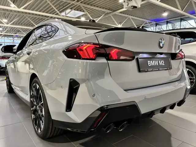 BMW 235