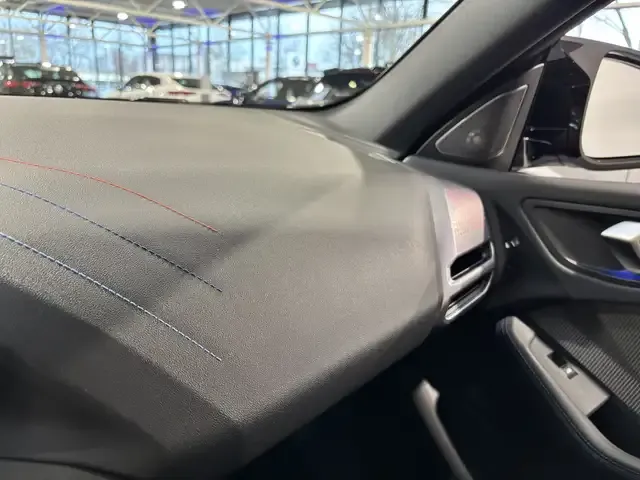 BMW 235