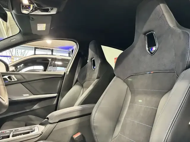BMW 235