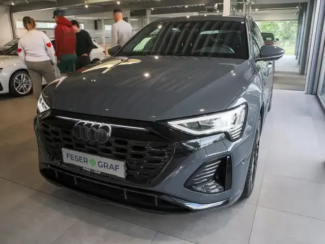 Audi Q8 e-tron