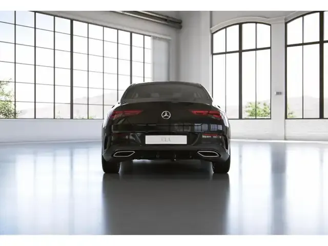 Mercedes-Benz CLA 250