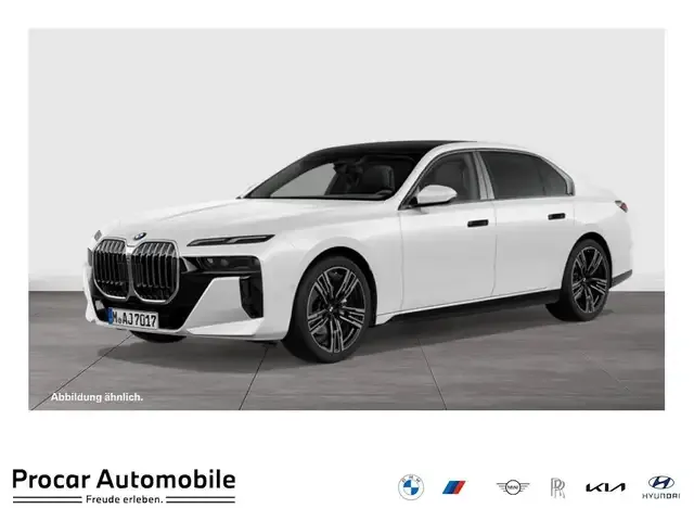 BMW 740