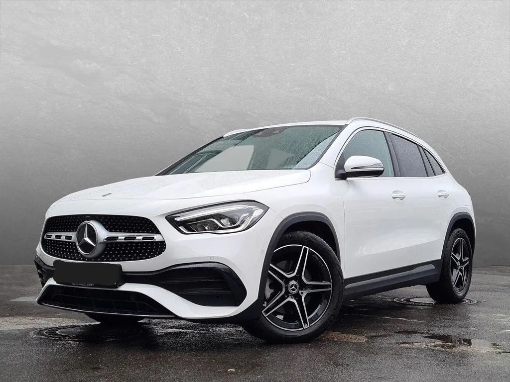 Mercedes-Benz GLA 220