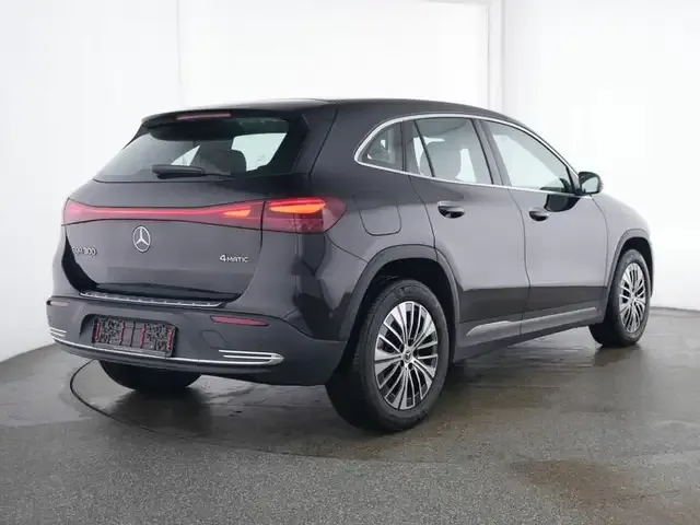 Mercedes-Benz EQA 300