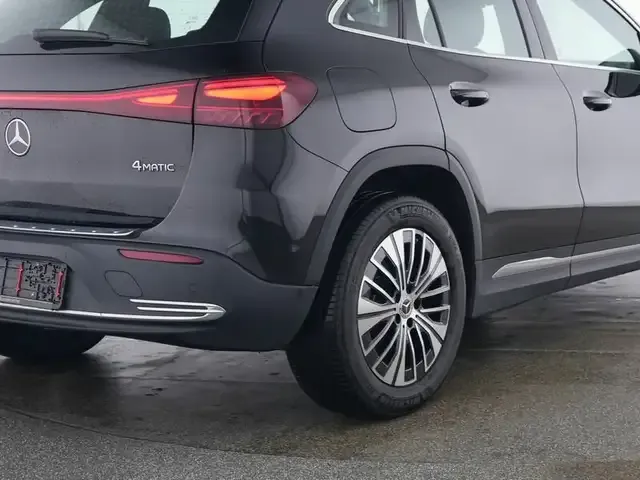 Mercedes-Benz EQA 300