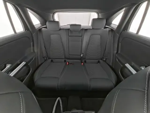 Mercedes-Benz EQA 300