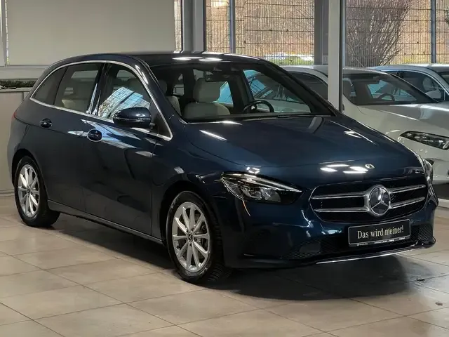 Mercedes-Benz B 200