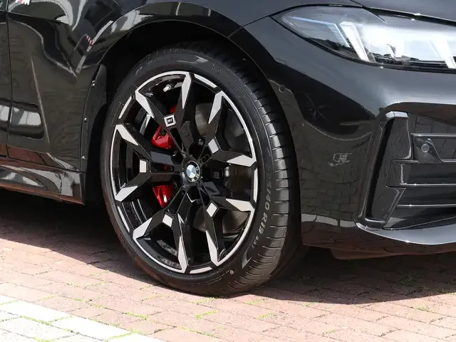 BMW 440