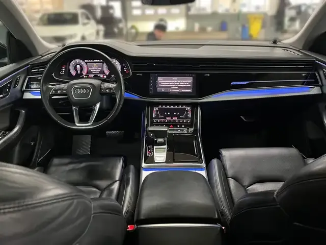 Audi Q8