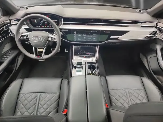 Audi S8