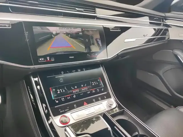 Audi S8