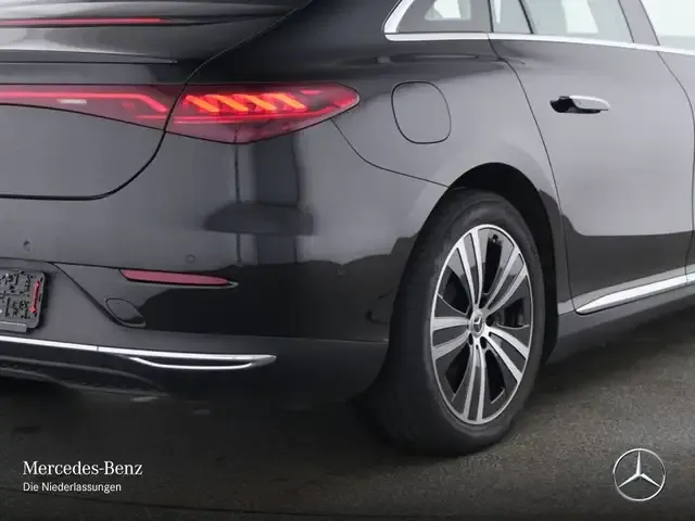 Mercedes-Benz EQE 350