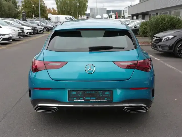 Mercedes-Benz CLA 200