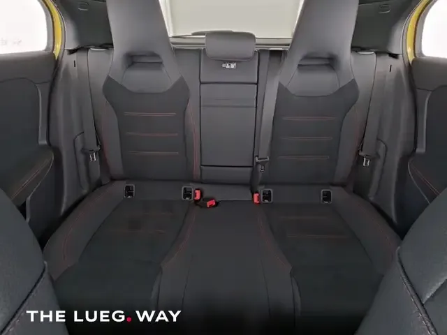 Mercedes-Benz A 220