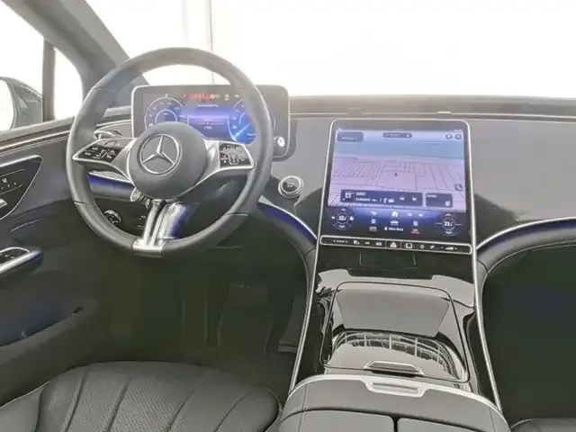 Mercedes-Benz EQE 300