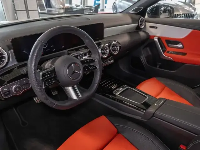 Mercedes-Benz CLA 200