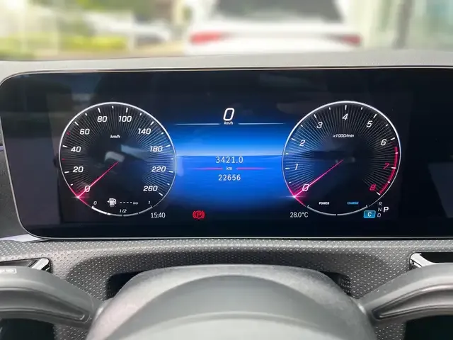 Mercedes-Benz CLA 180