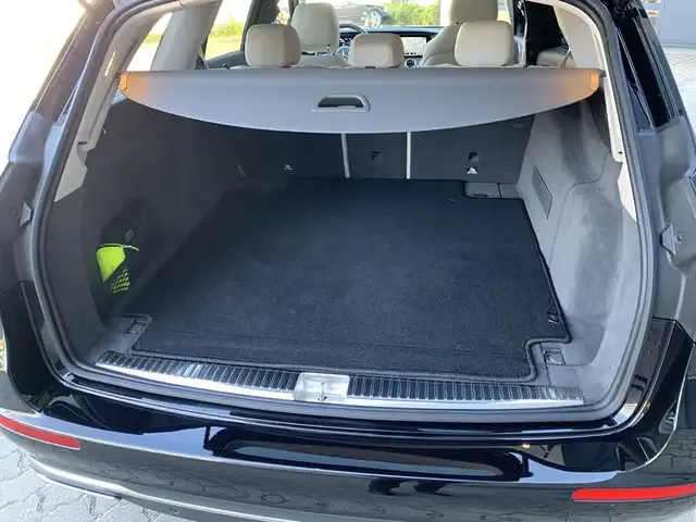 Mercedes-Benz E 400