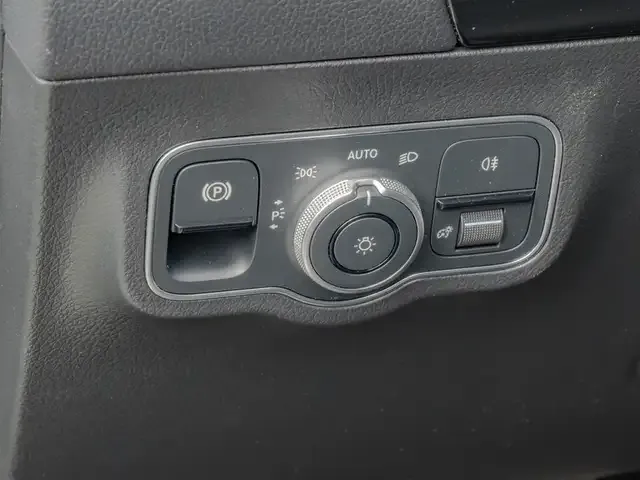 Mercedes-Benz GLA 220