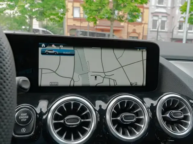 Mercedes-Benz GLA 220