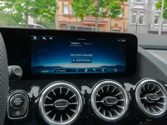 Mercedes-Benz GLA 220