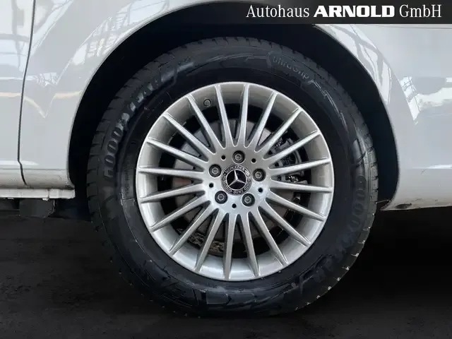 Mercedes-Benz EQV 300