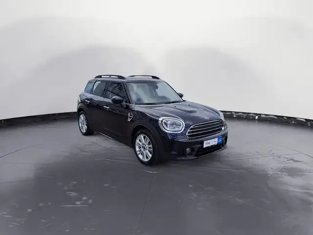 MINI One Countryman