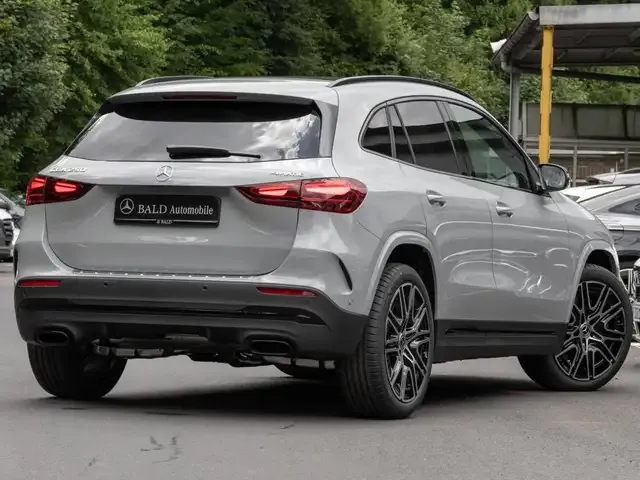 Mercedes-Benz GLA 250