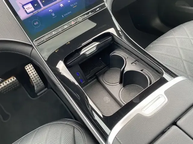 Mercedes-Benz EQE SUV