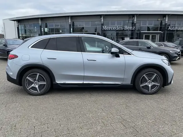 Mercedes-Benz EQE SUV