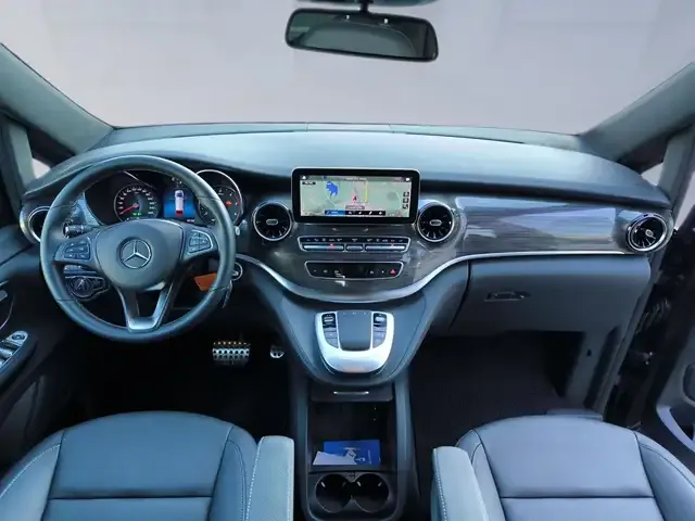 Mercedes-Benz V 250