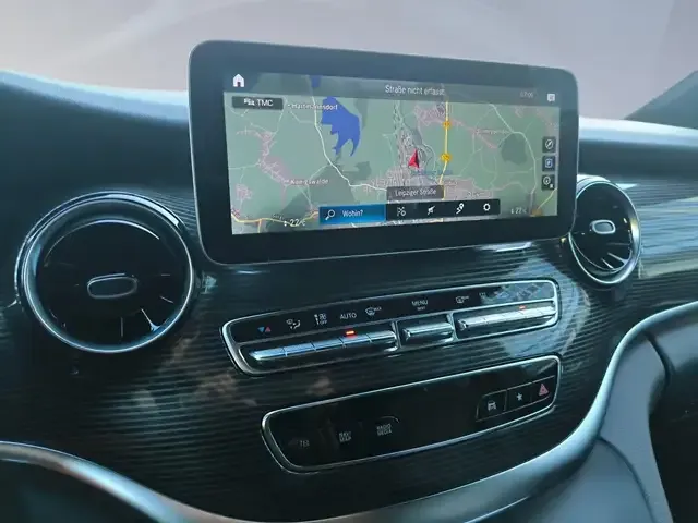 Mercedes-Benz V 250