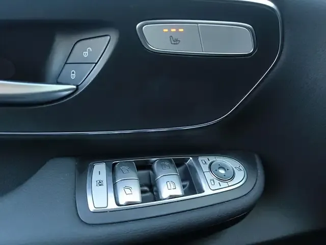 Mercedes-Benz V 250