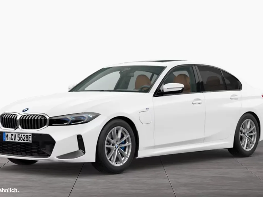 BMW 330
