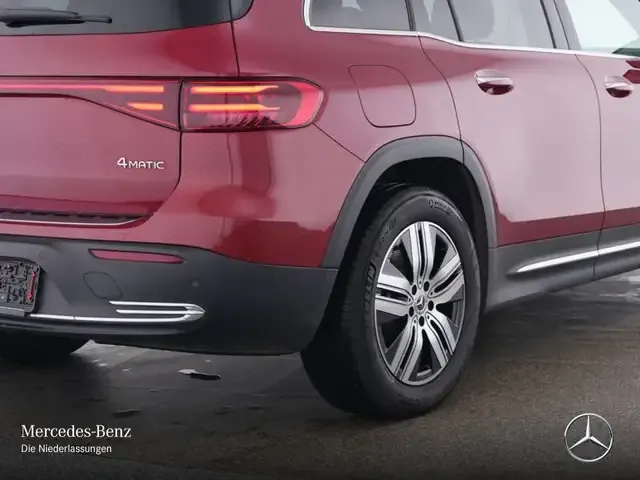 Mercedes-Benz EQB 300