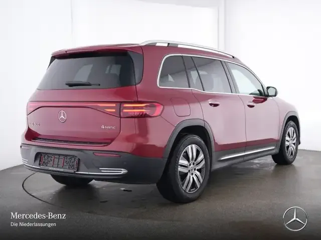 Mercedes-Benz EQB 300
