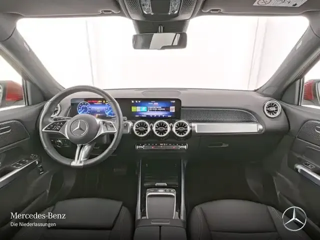 Mercedes-Benz EQB 300