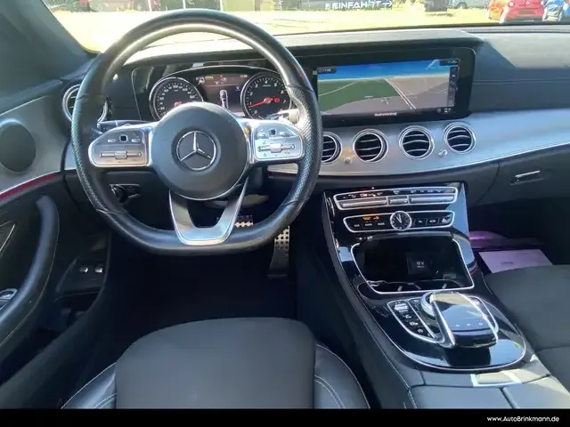 Mercedes-Benz E 200