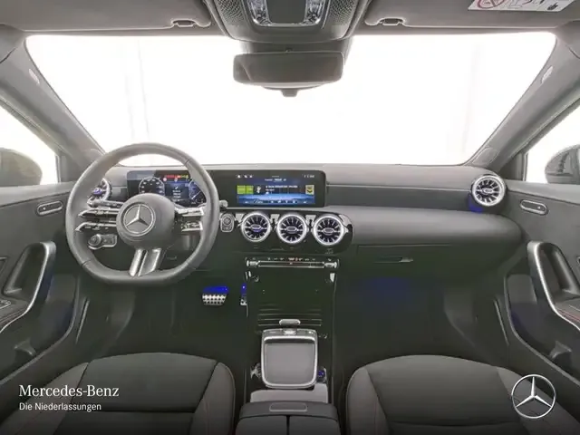 Mercedes-Benz A 220