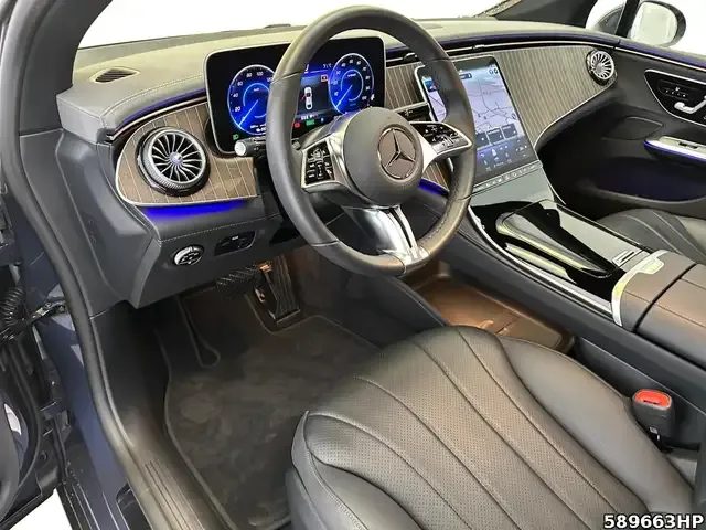 Mercedes-Benz EQE 300