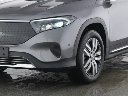Mercedes-Benz EQB 300