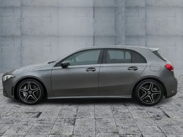 Mercedes-Benz A 35 AMG