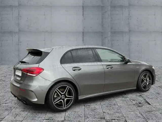 Mercedes-Benz A 35 AMG