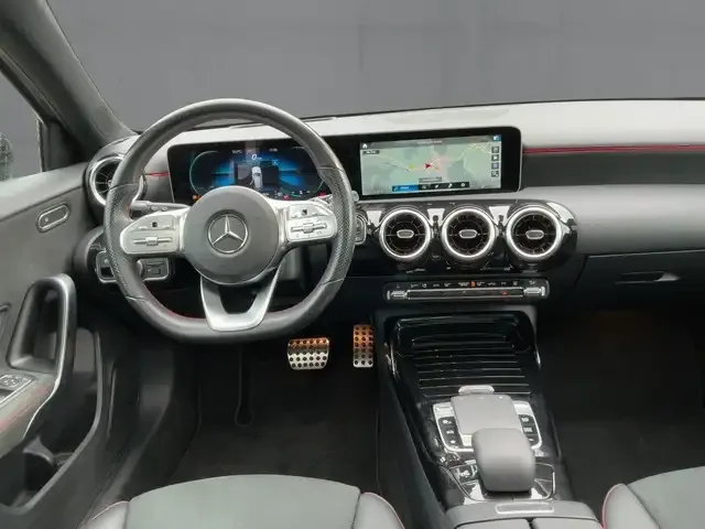 Mercedes-Benz A 35 AMG