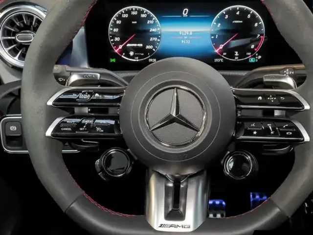 Mercedes-Benz CLA 45 AMG
