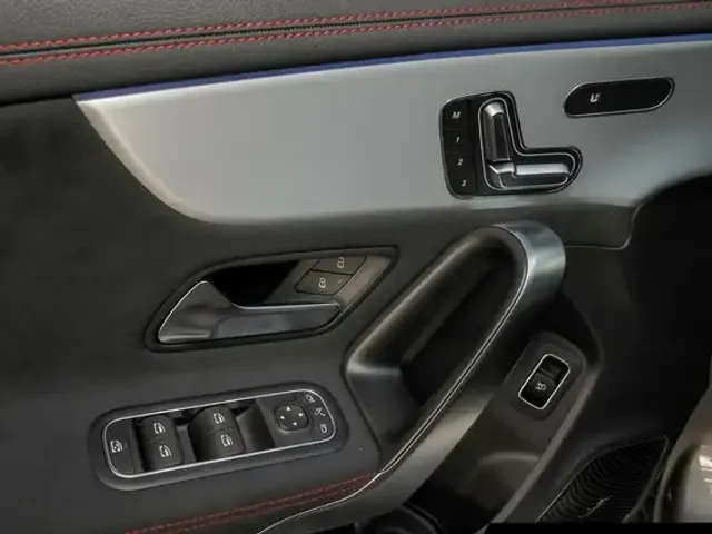 Mercedes-Benz CLA 45 AMG